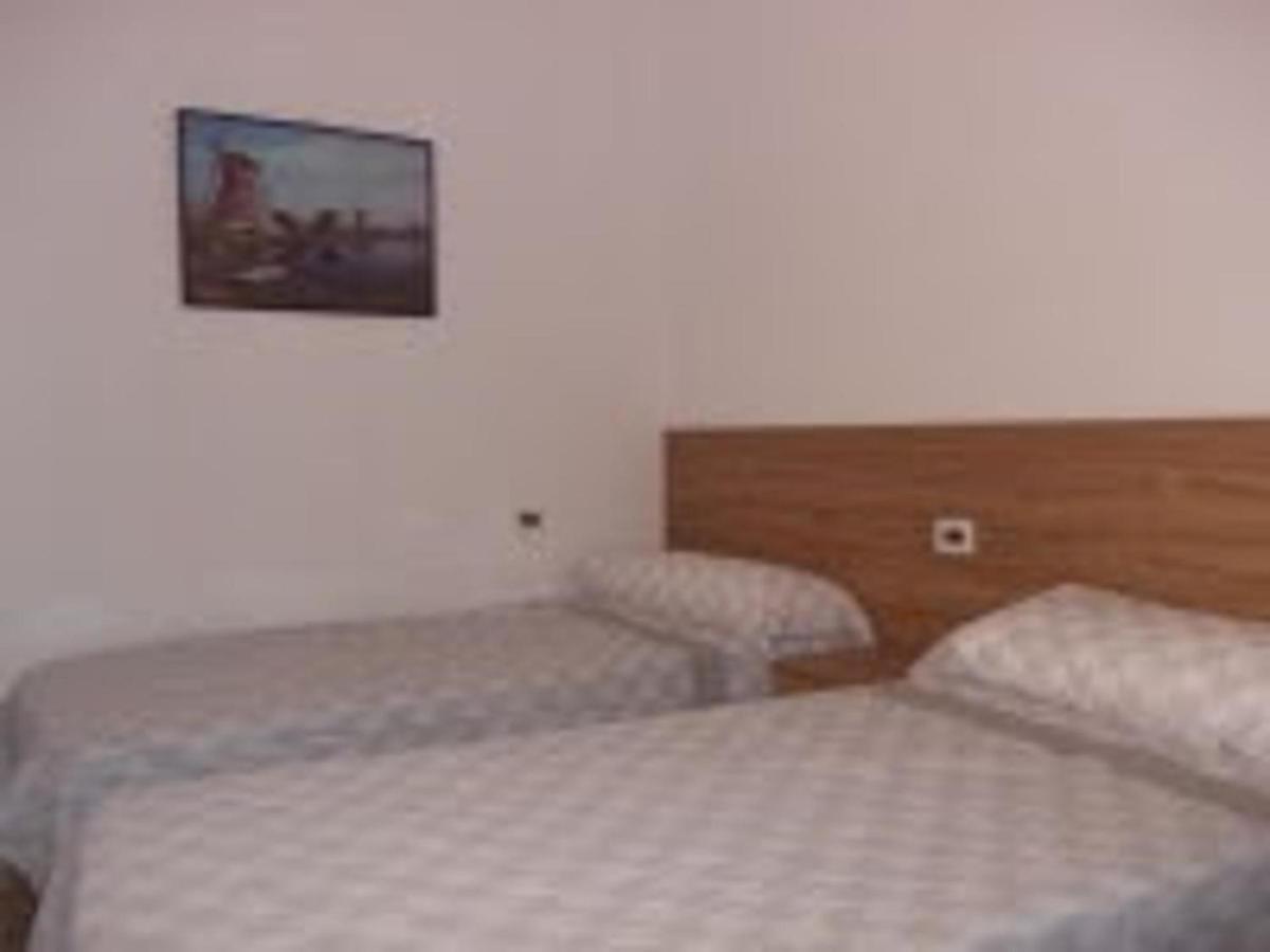 Piles - Apartment - Sleeps 7 - Parking - Seafront Exterior foto